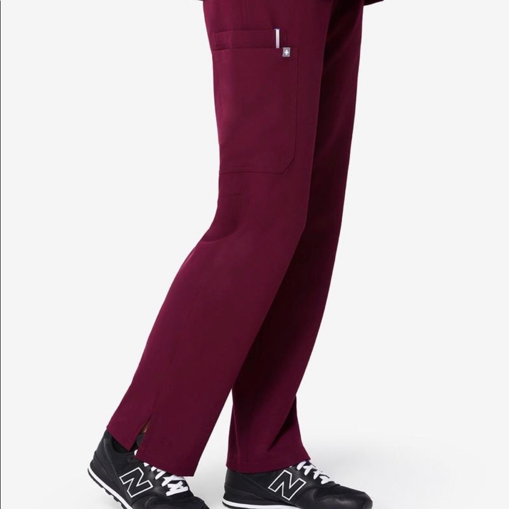 FIGS Kade Burgundy Size XS Regular